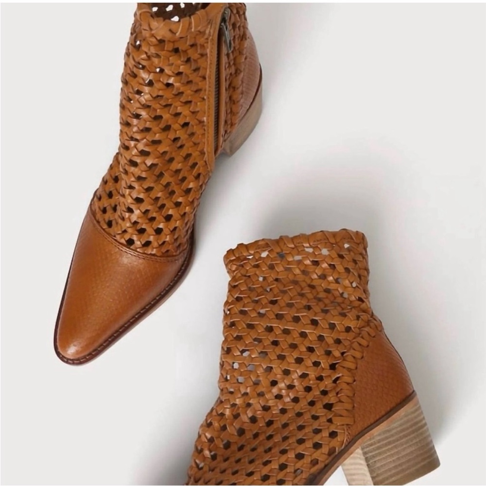 Free People "In The Loop" Tan
Leather Boots